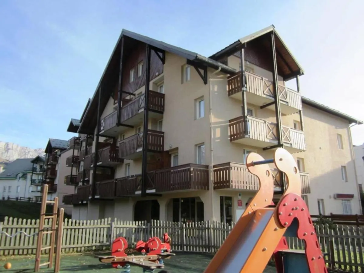 Apartment Chaleureux 2 Pieces Cabine Renove - Centre Village, Proche Commerces Et Ski - Fr-1-689-32 Villard-de-Lans